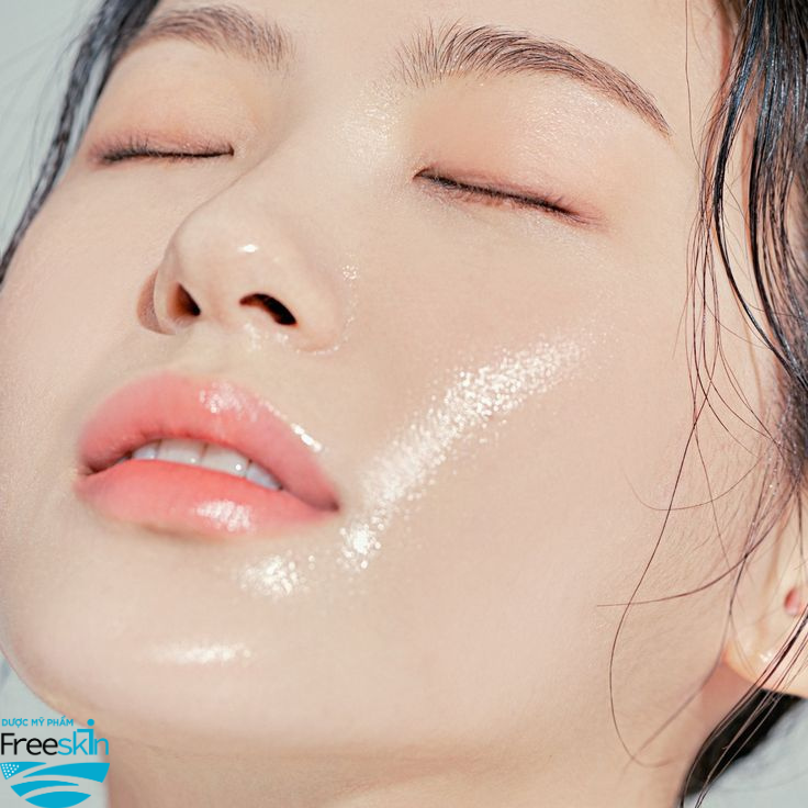 Xịt HA dưỡng da Freeskin - Da ẩm mịn, căng mướt